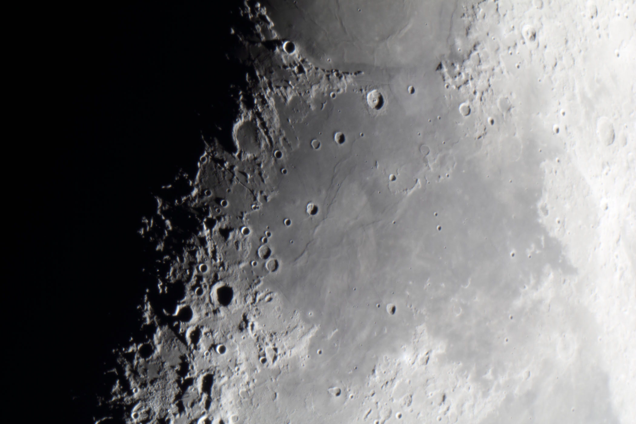 『月(月齢6.0)静かの海付近』(2026年2月23日)