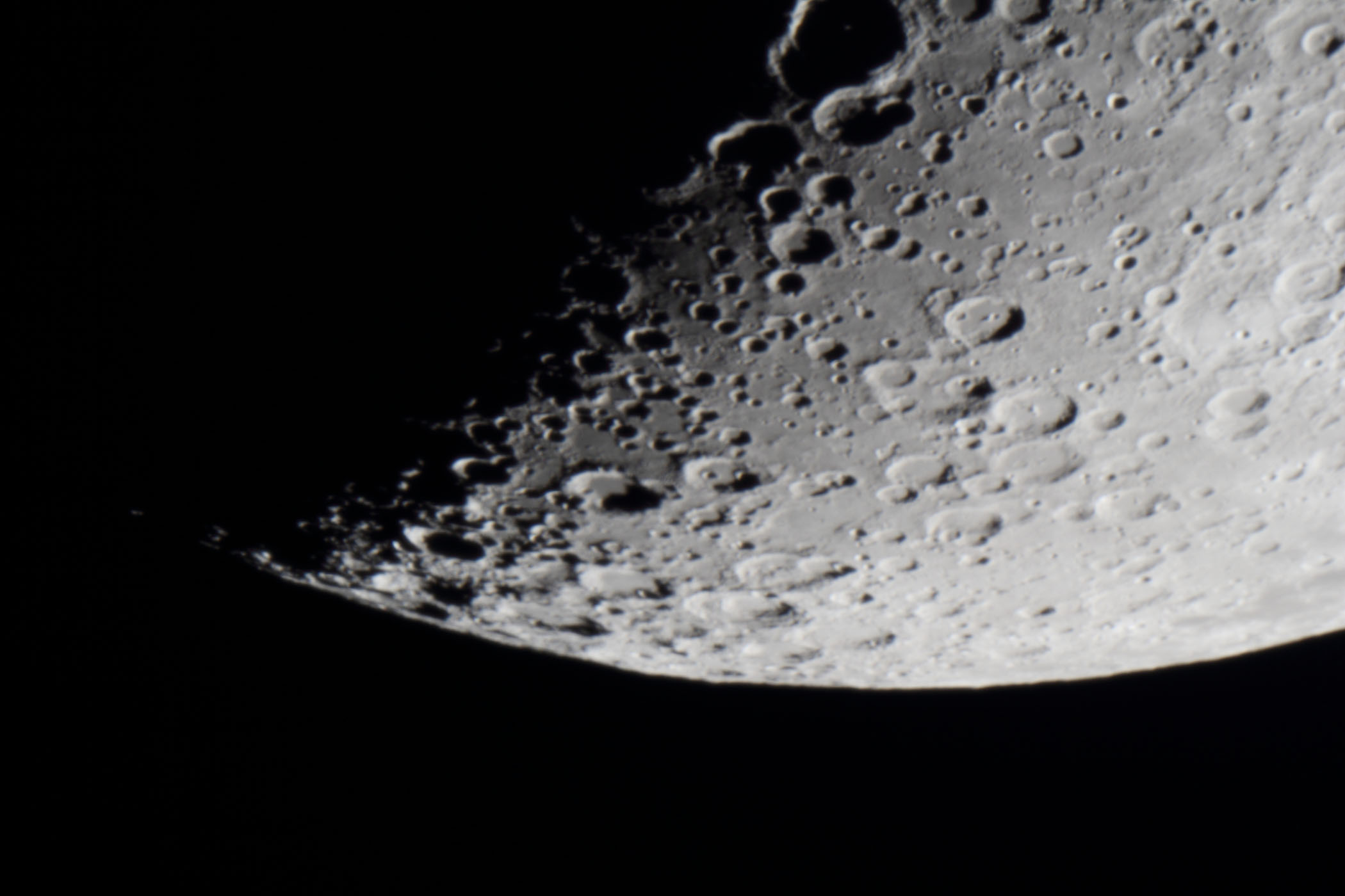 『月(月齢6.0)マンチヌス付近』(2026年2月23日)