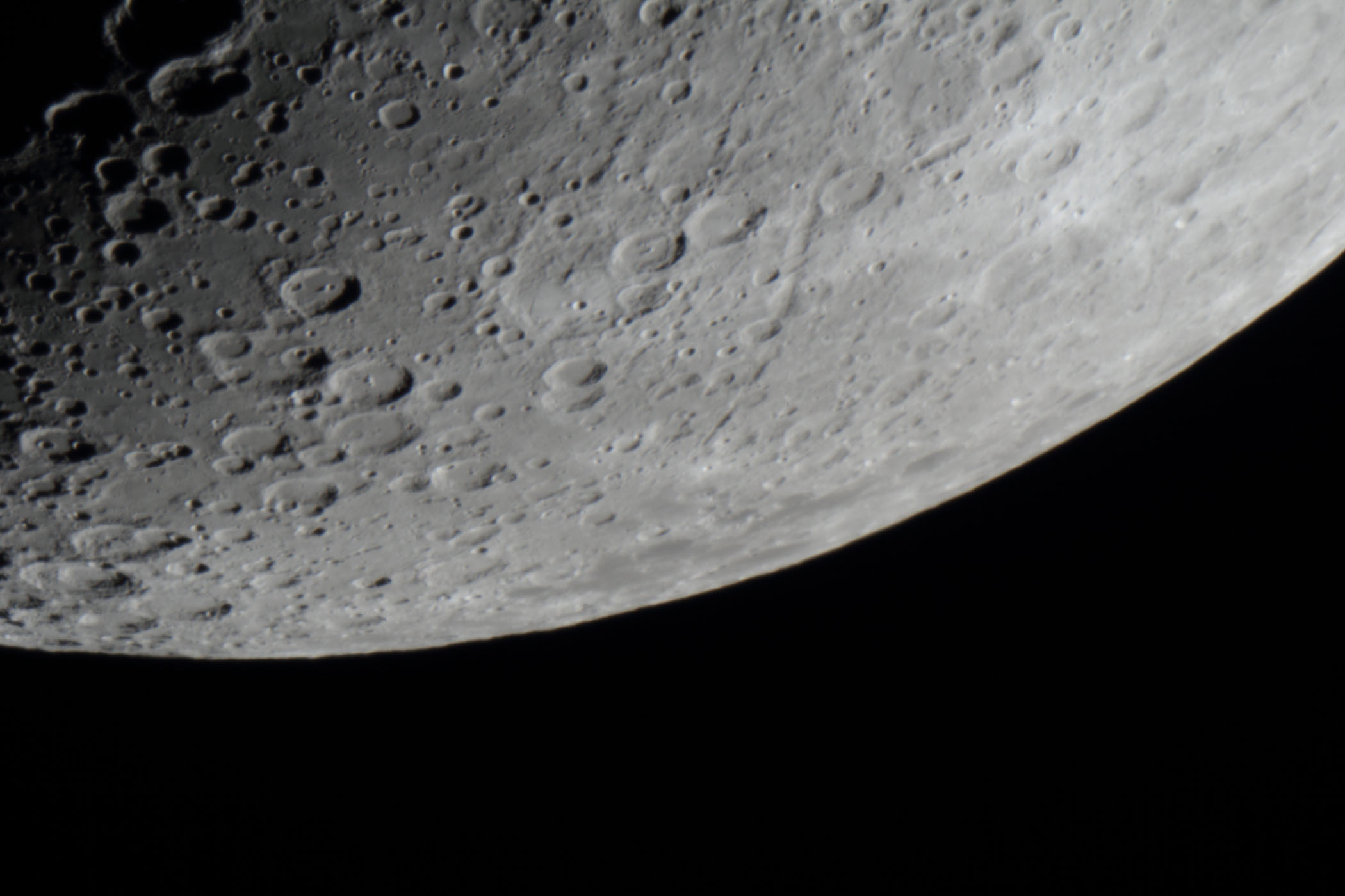 『月(月齢6.0)ジャンセン・南の海付近』(2026年2月23日)